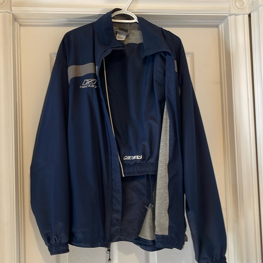Reebok RBK hockey 2 piece jacket and pants size large (32/32)